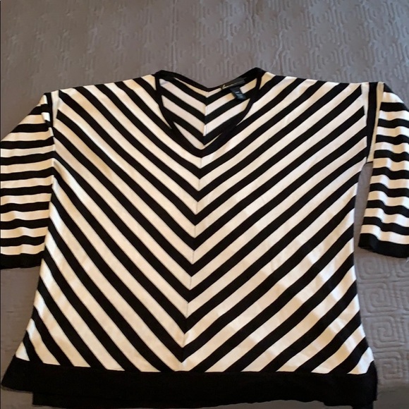 Lane Bryant Ladies top - Picture 1 of 5
